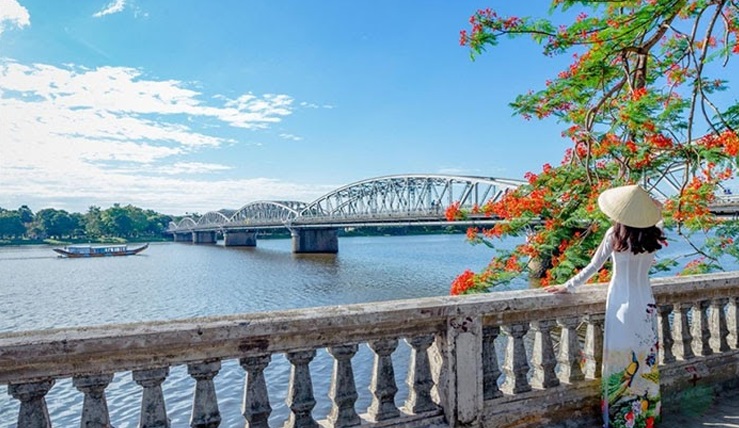 Great Laos And Vietnam 15 Days